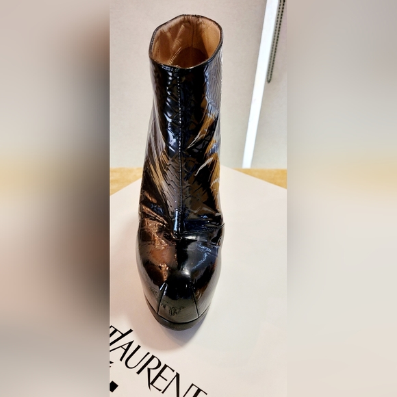 Yves Saint Lautent (YSL) Tribute Boot, Vernice Soft Croco Chess bootie, 37 size - Picture 12 of 16